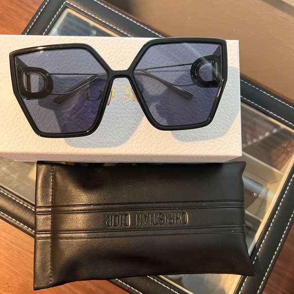 Dior sunglasses - Picture 1 of 9